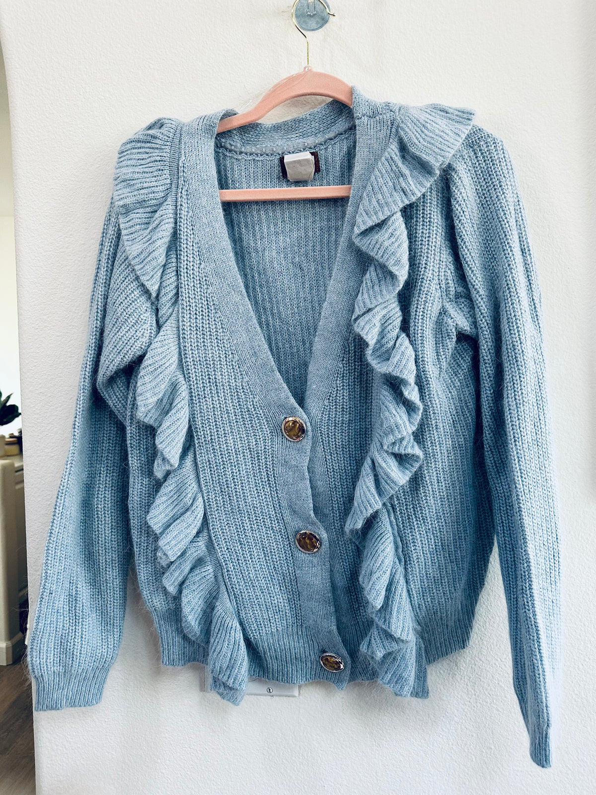 POL BUTTON RUFFLE CARDIGAN
