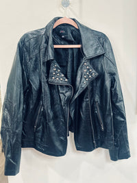 LEATHER JACKET WITH STUD DETAIL ON FLAP NEAR COLLAR!