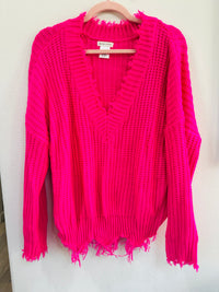 MAIN STRIP V-NECK FRAYED SWEATER