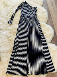 VEVERET ONE SHOULDER WIDE LEG JUMPSUIT