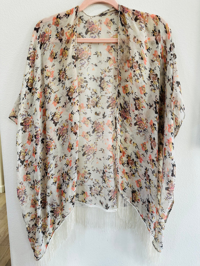 FRINGE KIMONOS