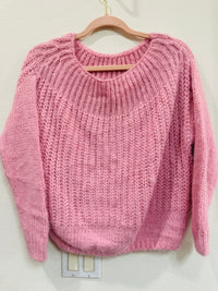MAIN STRIP CROP SWEATERS