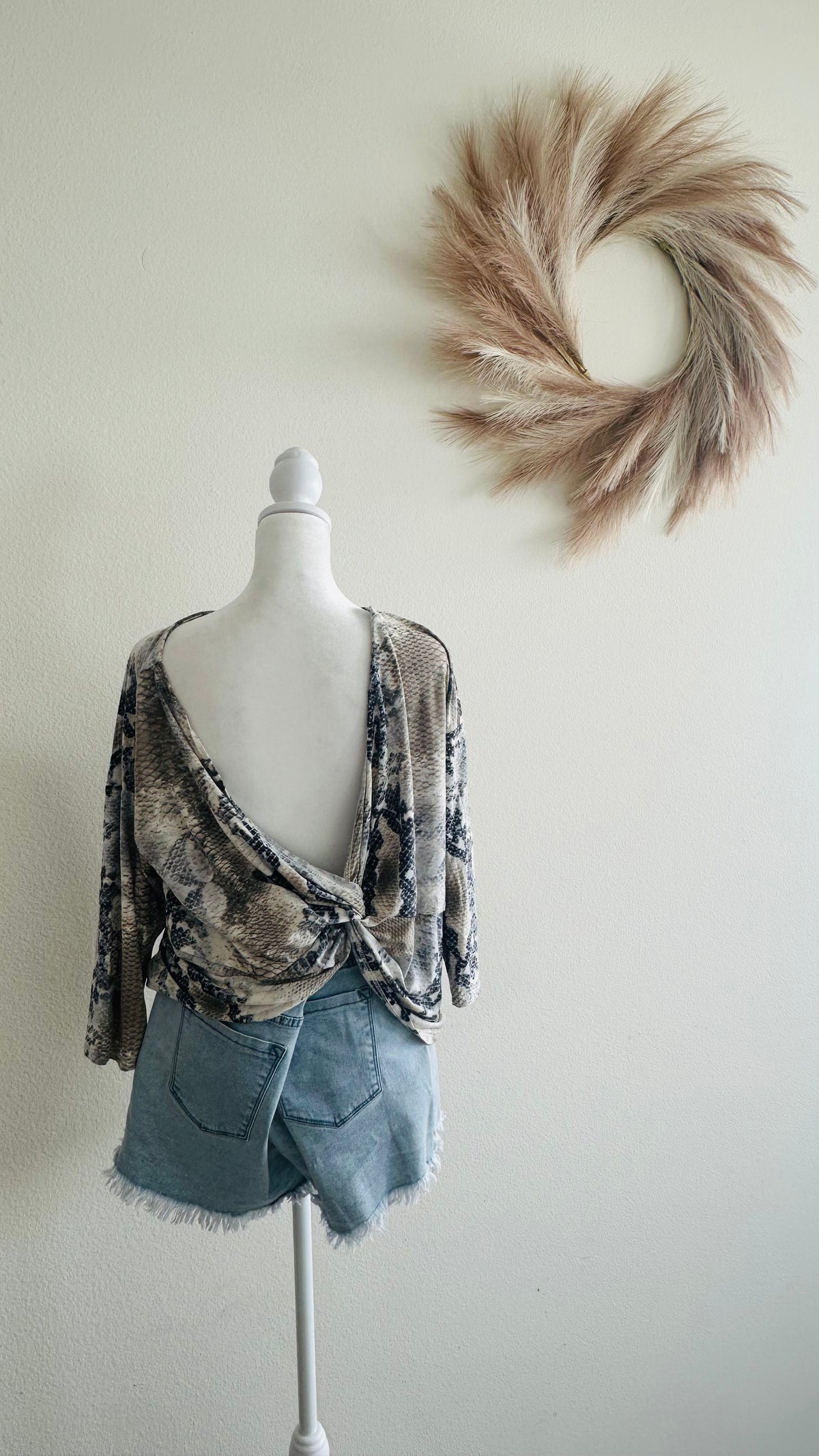 SNAKE CRISS CROSS OPEN BACK TOP