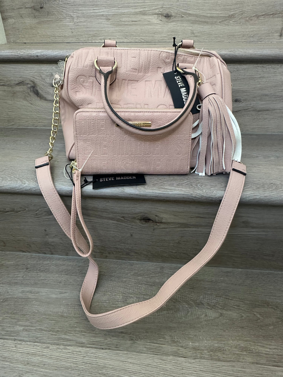 Steve Madden BRAND NEW  pink bucket bag with matching wallet
