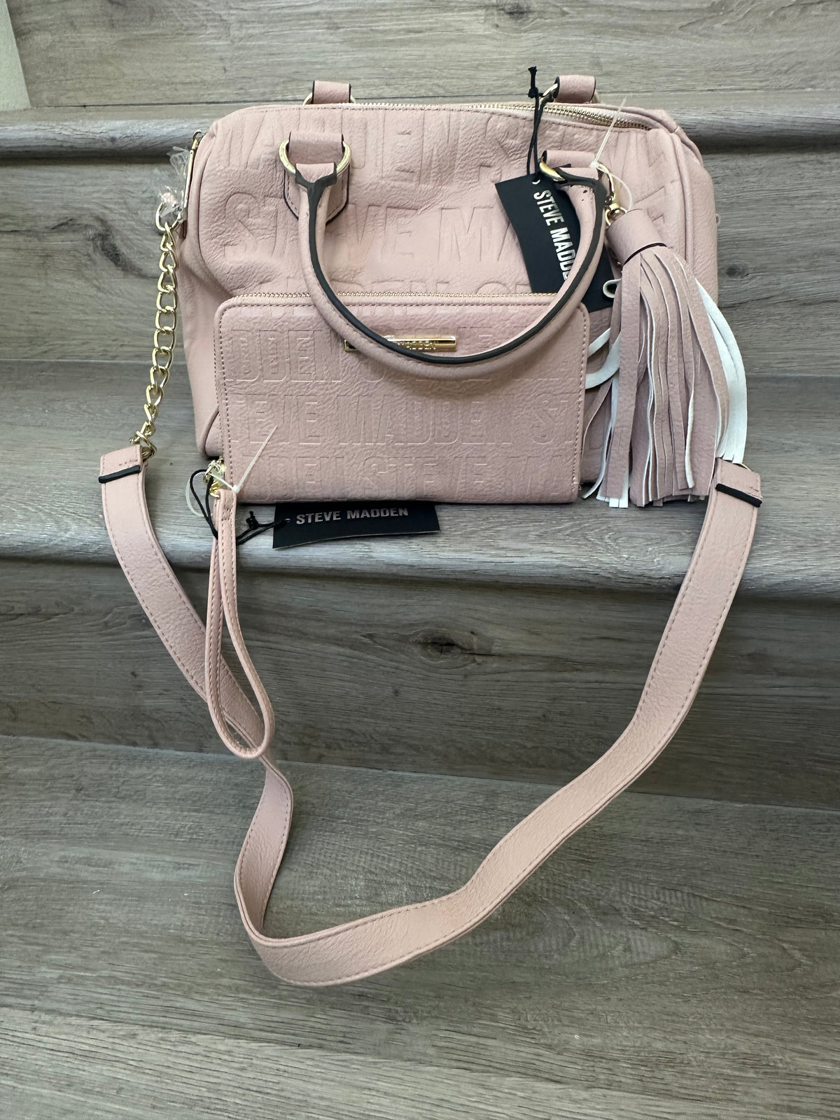 Steve Madden BRAND NEW  pink bucket bag with matching wallet