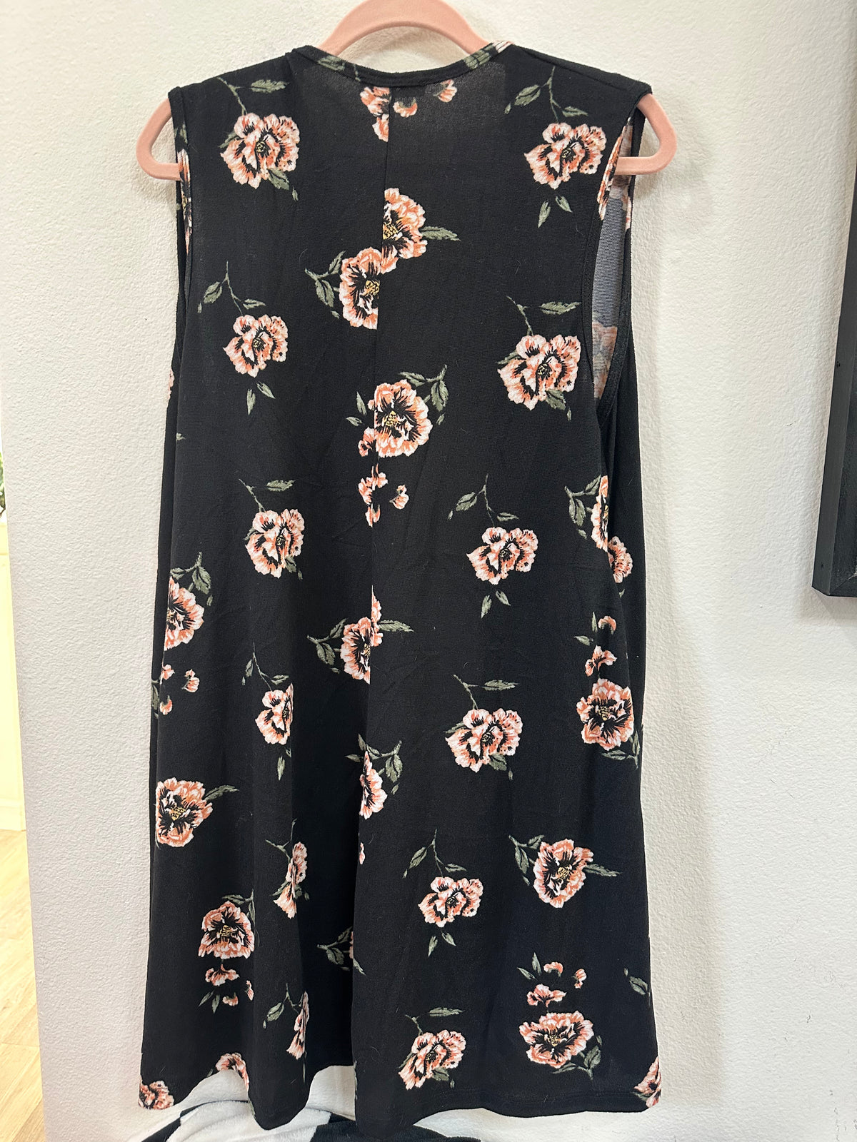 HONEY & LACE FLORAL VEST