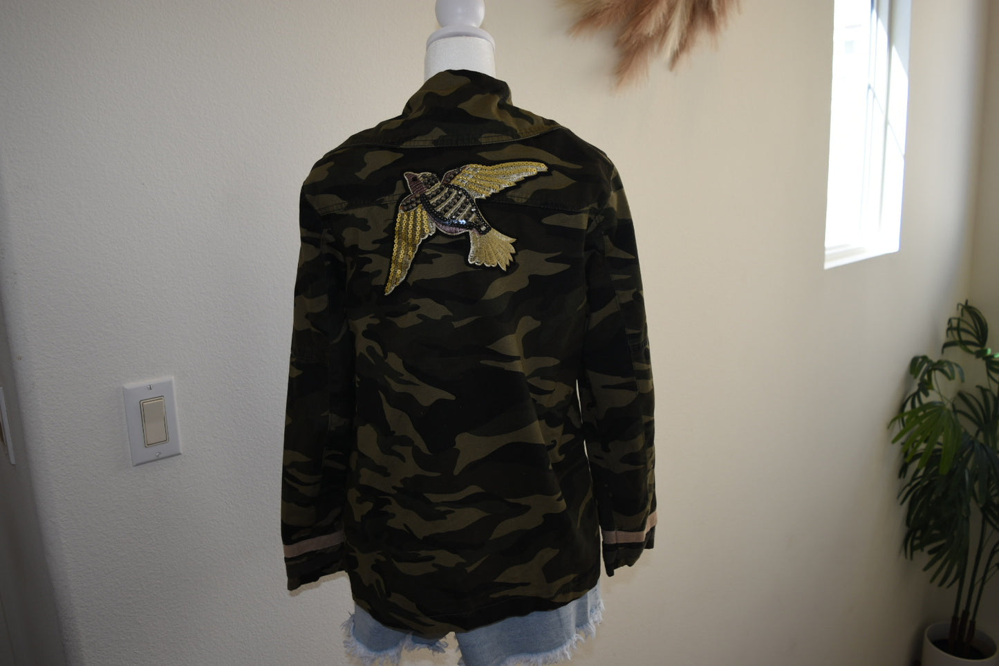 ME JANE CAMO SEQUINS BACK DETAILED ARMY JACKET