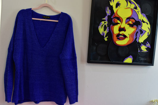 BLUE V NECK SWEATER