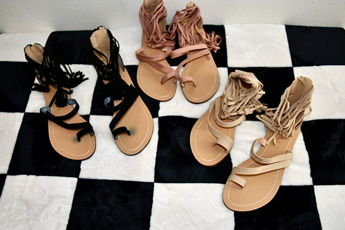 CHASE & CHLOE BOHO FRINGE SANDALS
