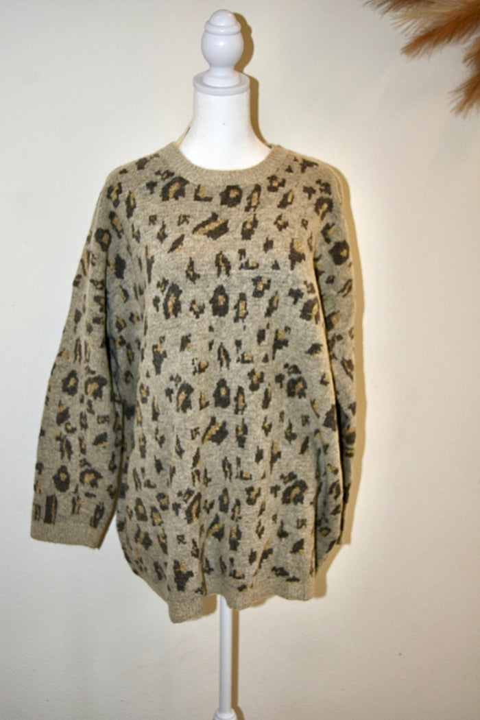 EASEL SWEATER