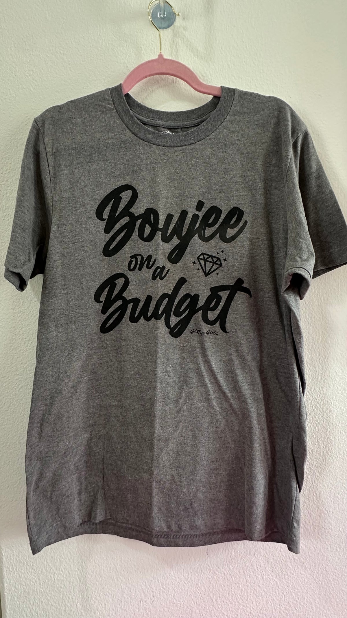 BOUJEE ON A BUDGET GRAPHIC TEE