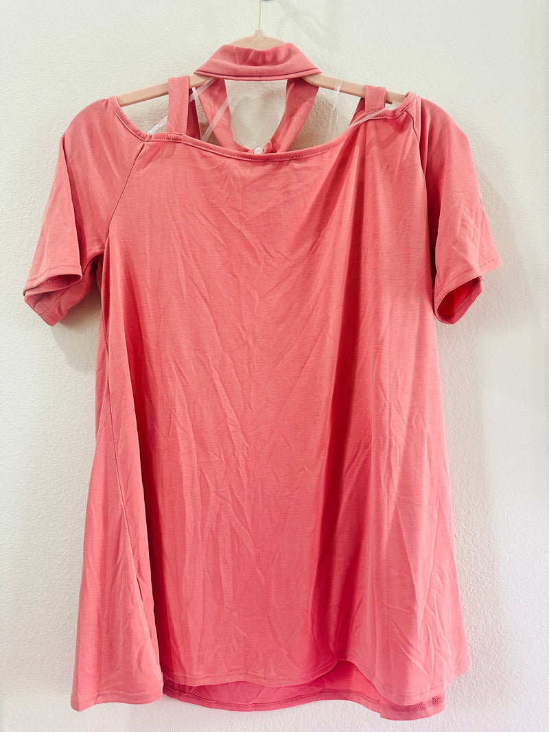 CRISS CROSS NECK DETAIL TOP