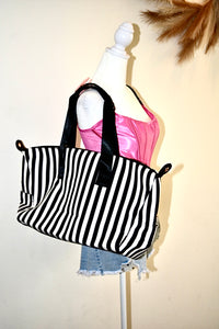 STRIPED OVERNIGHT BAG