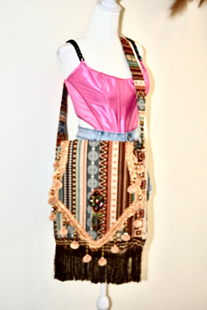 DESERT HANDMADE MESSENGER CROSSBODY BAG