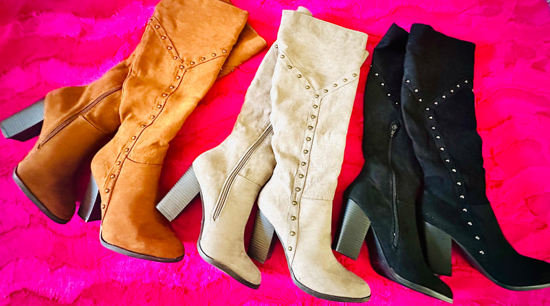 HEELED KNEE HIGH STUDDED DETAIL BOOTS