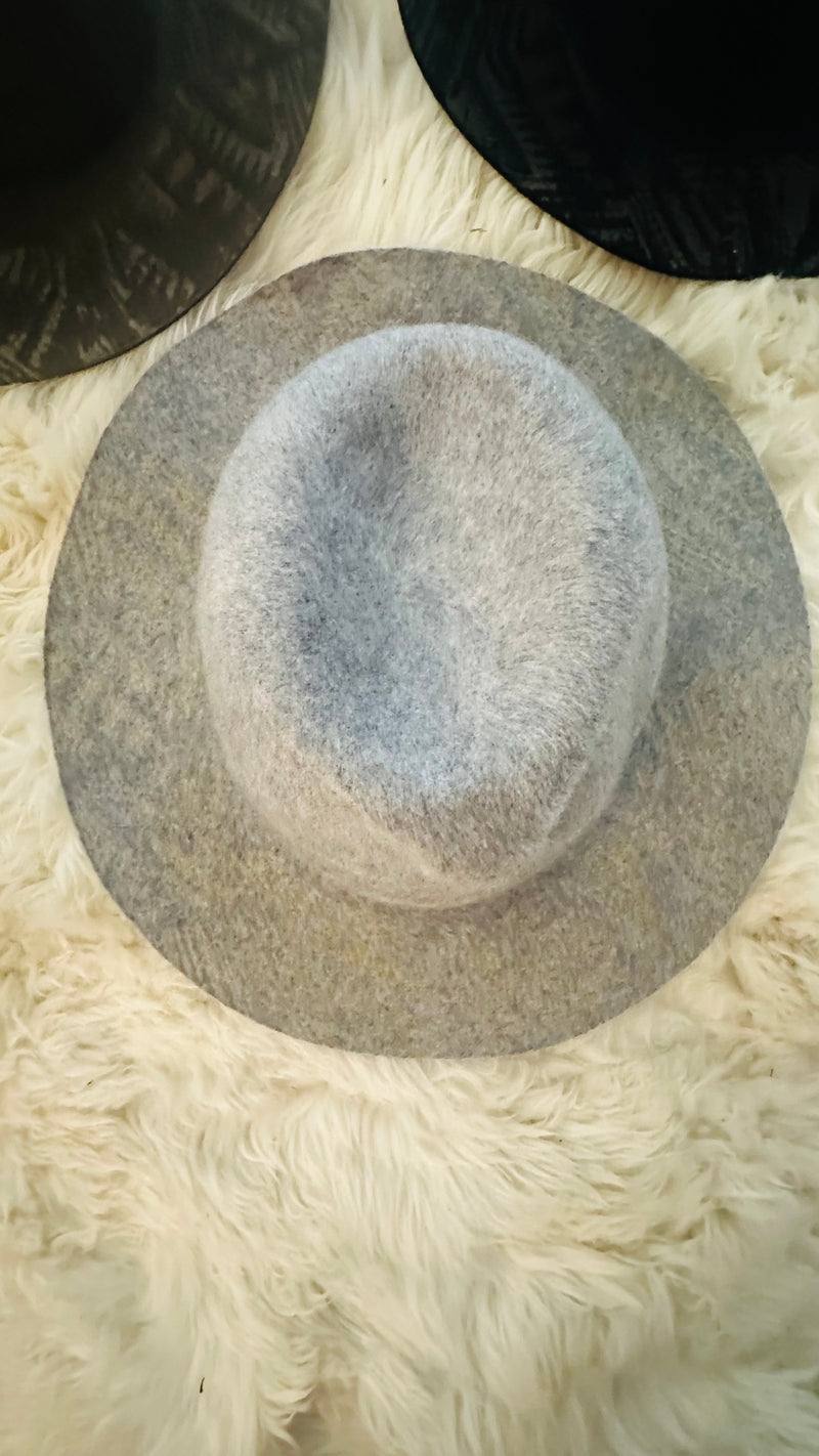 DESIGN PRINT TOP FELT HAT